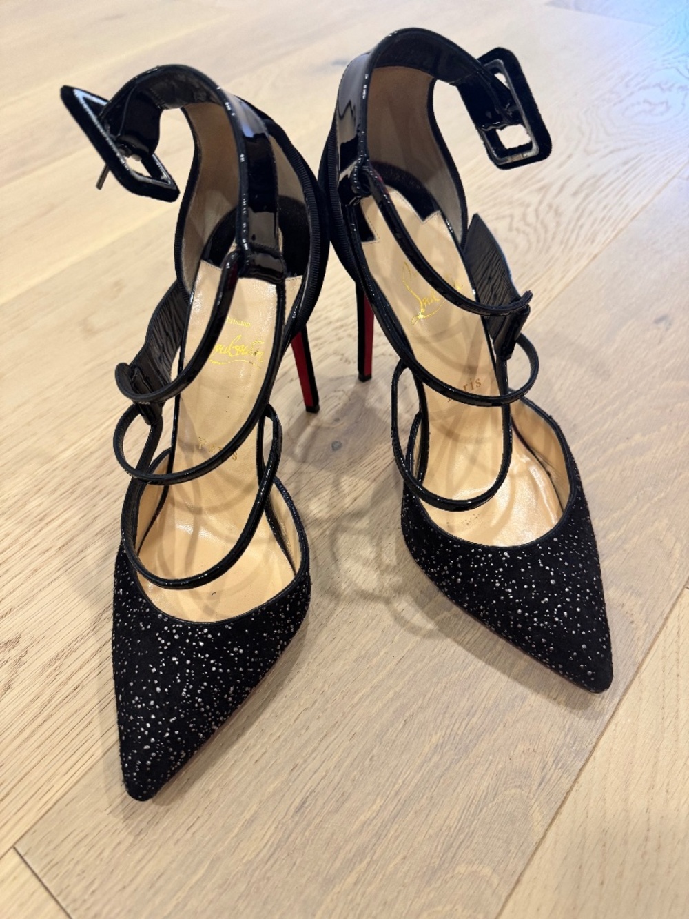 Louboutin black pumps size 39